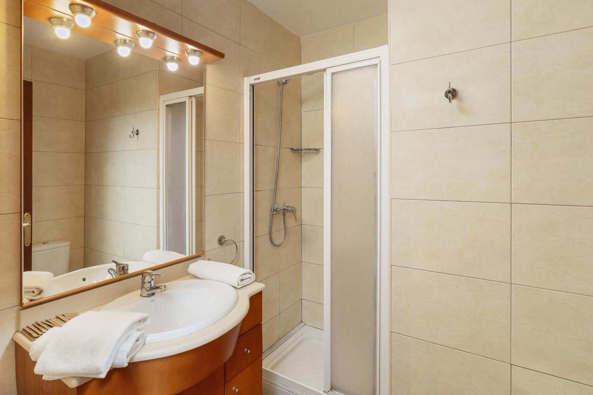 Apartamento Francesc Samso Girona Ngoại thất bức ảnh